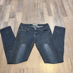 Bb couture size 5 juniors skinny jeans with rhinestone pockets